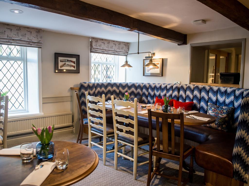 The Millstone, Mellor Otel Blackburn  Dış mekan fotoğraf The restaurant at The Old Parsonage